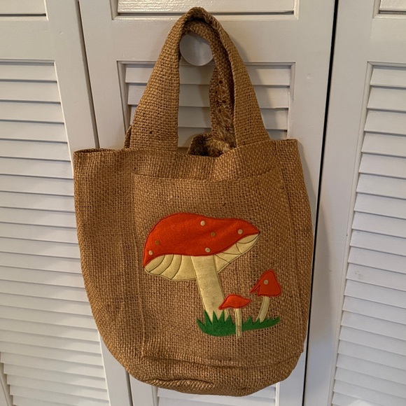Vintage 70’s Burlap lined Tote Mushroom Design - Picture 9 of 9